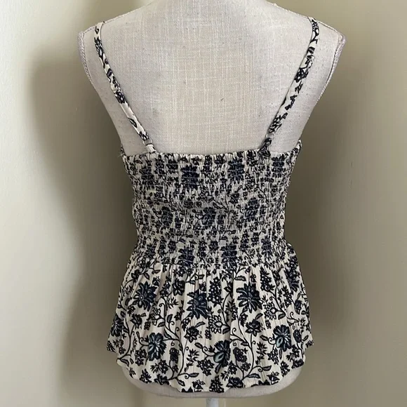 🆕 Angie Sleeveless V-Neck Knot Front Keyhole Border Print - Picture 10 of 12